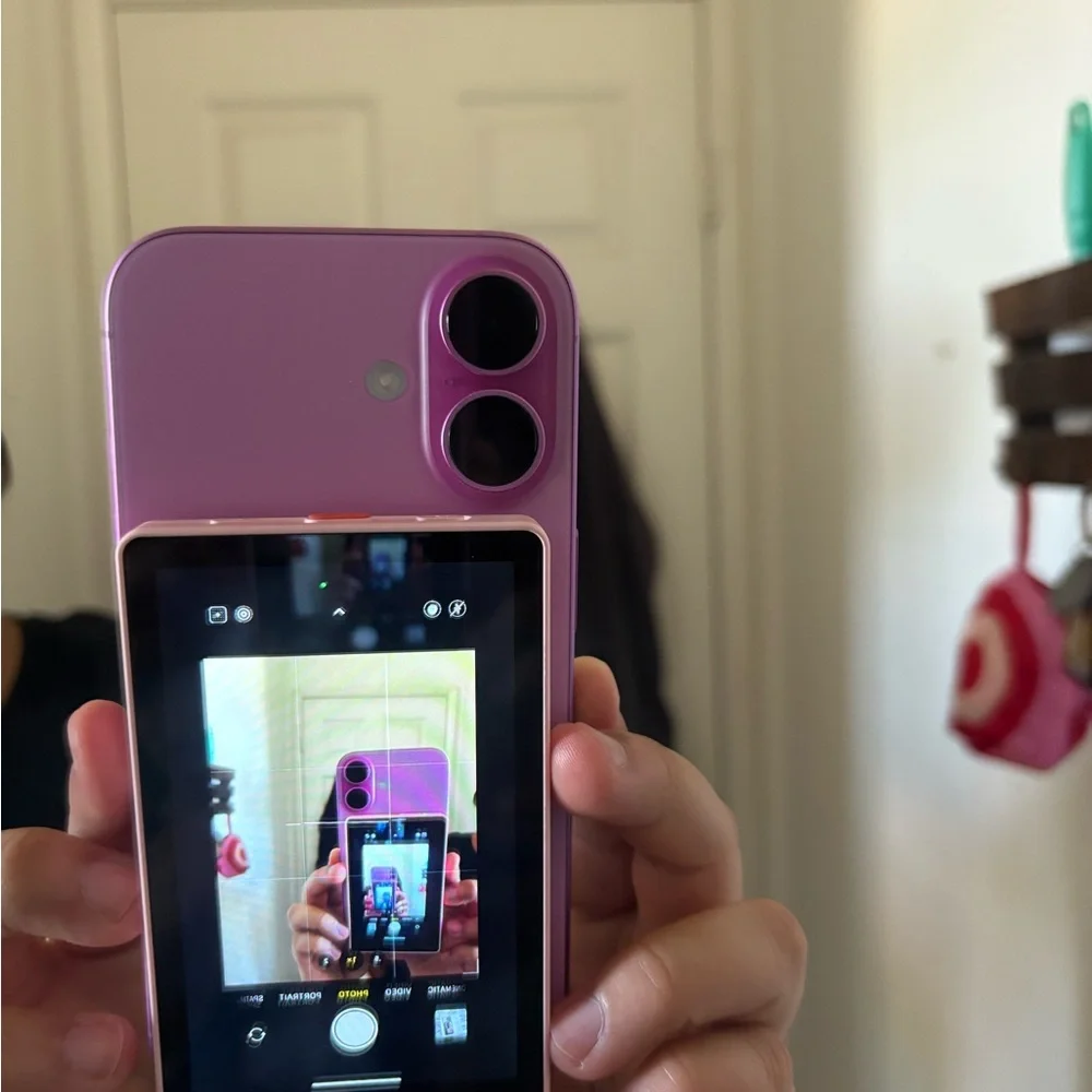PH02 Max-NMW Magnetic Phone Vlog Selfie Screen - Pink and Black